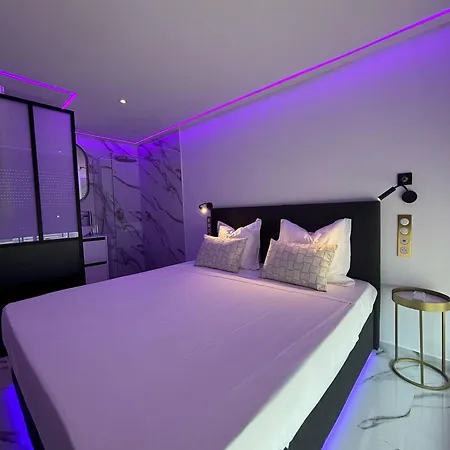 Appartement Studio Luxe Vue Mer Persuasion - Heliopolis D 8 -By Agn - 2 Personnes