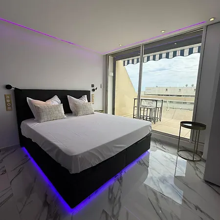 Appartement Studio Luxe Vue Mer Persuasion - Heliopolis D 8 -By Agn - 2 Personnes